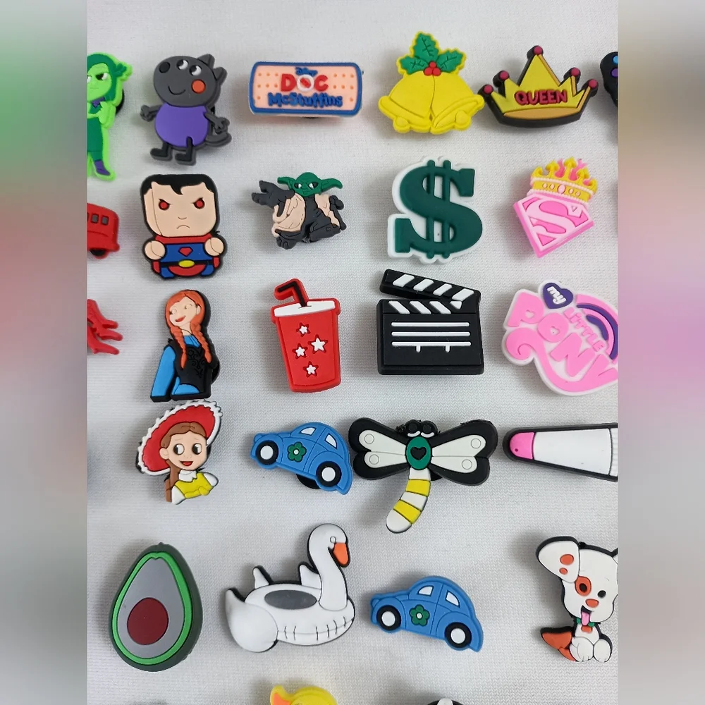 73 PC Lot of Croc Charms - Picture 6 of 7